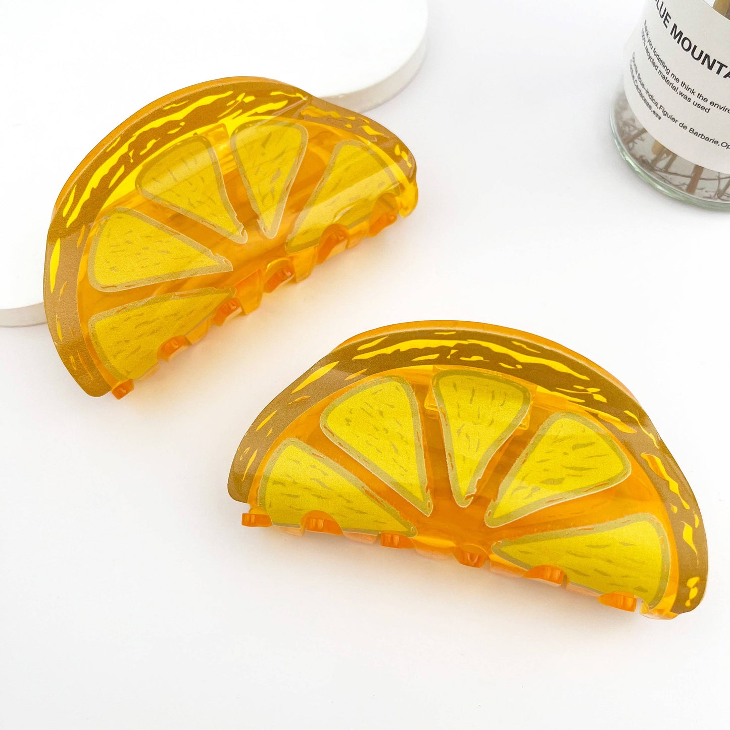 
                  
                    Sweet Orange Hair Claw
                  
                