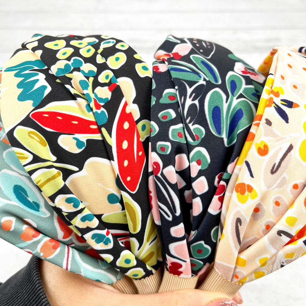 
                  
                    Chiffon Floral Painting Twist Top Headband
                  
                