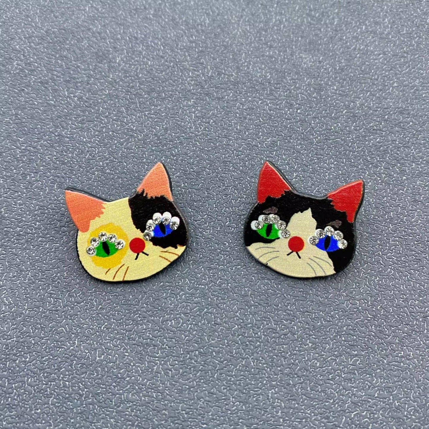 
                  
                    Colorful Cat Brooch
                  
                