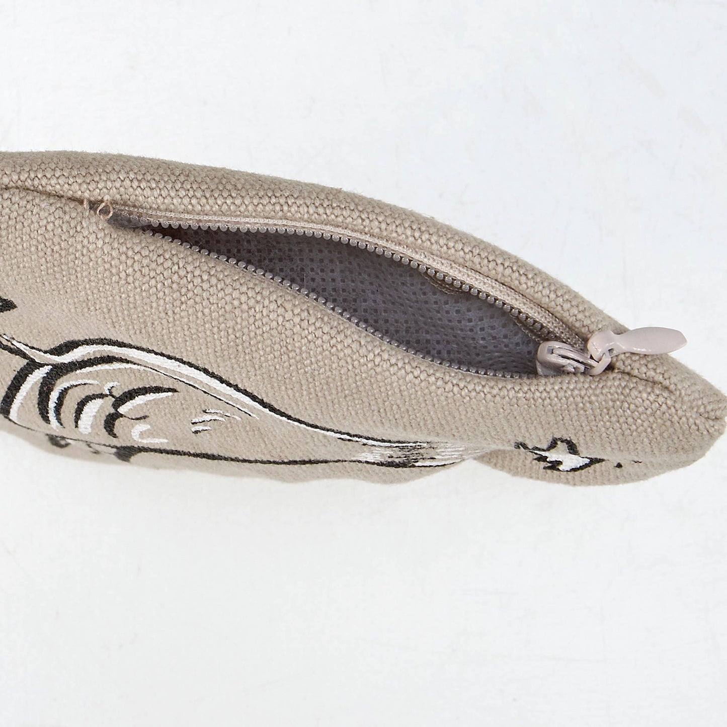 
                  
                    Pigeon Pouch Fillable Cat Toy
                  
                
