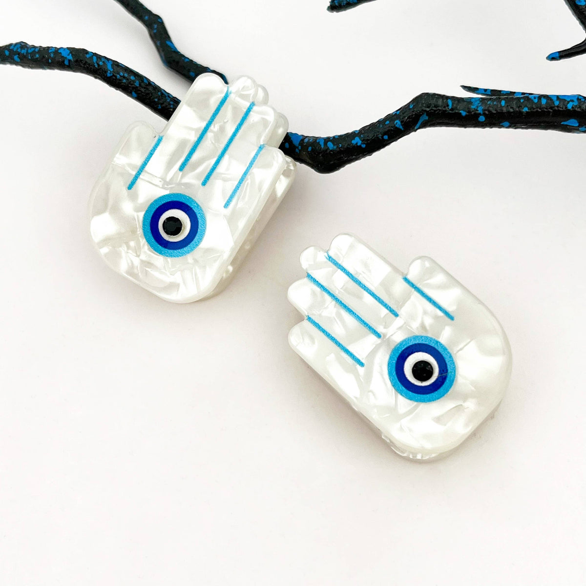
                  
                    Evil Eye Mini Hair Claws
                  
                