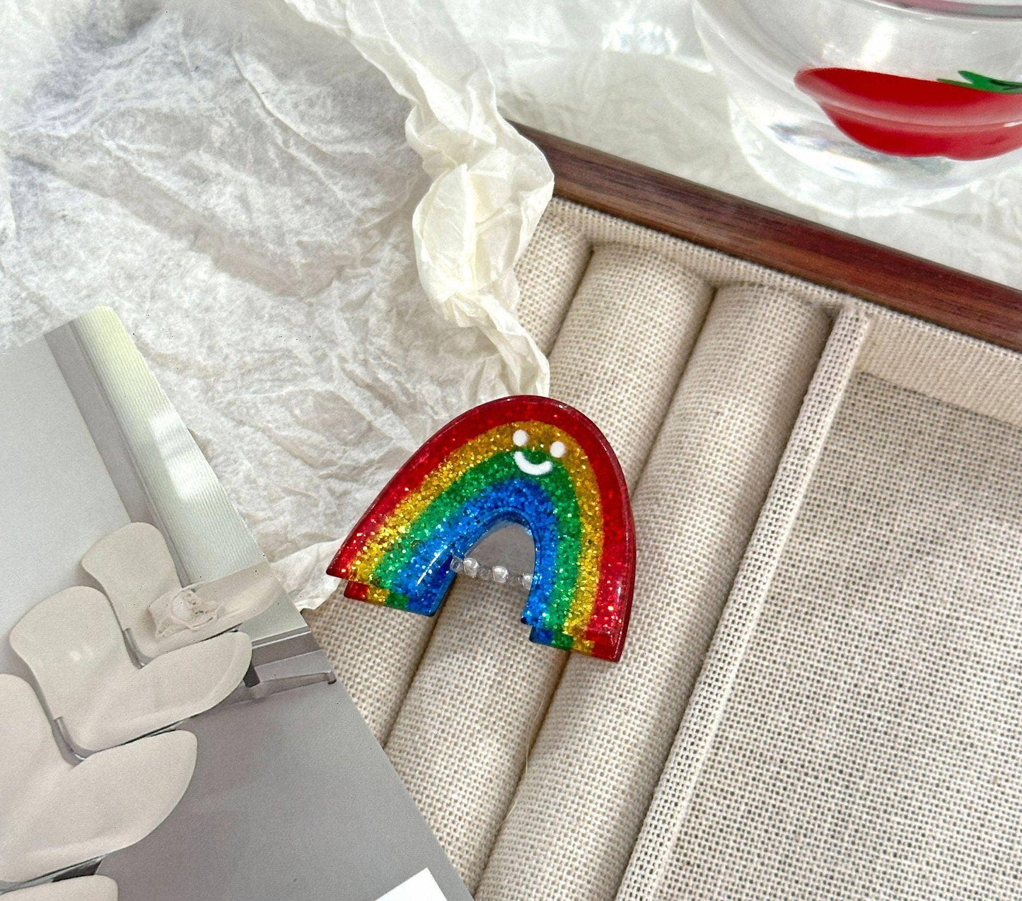 
                  
                    Glitter Sky Series Hair Claws
                  
                