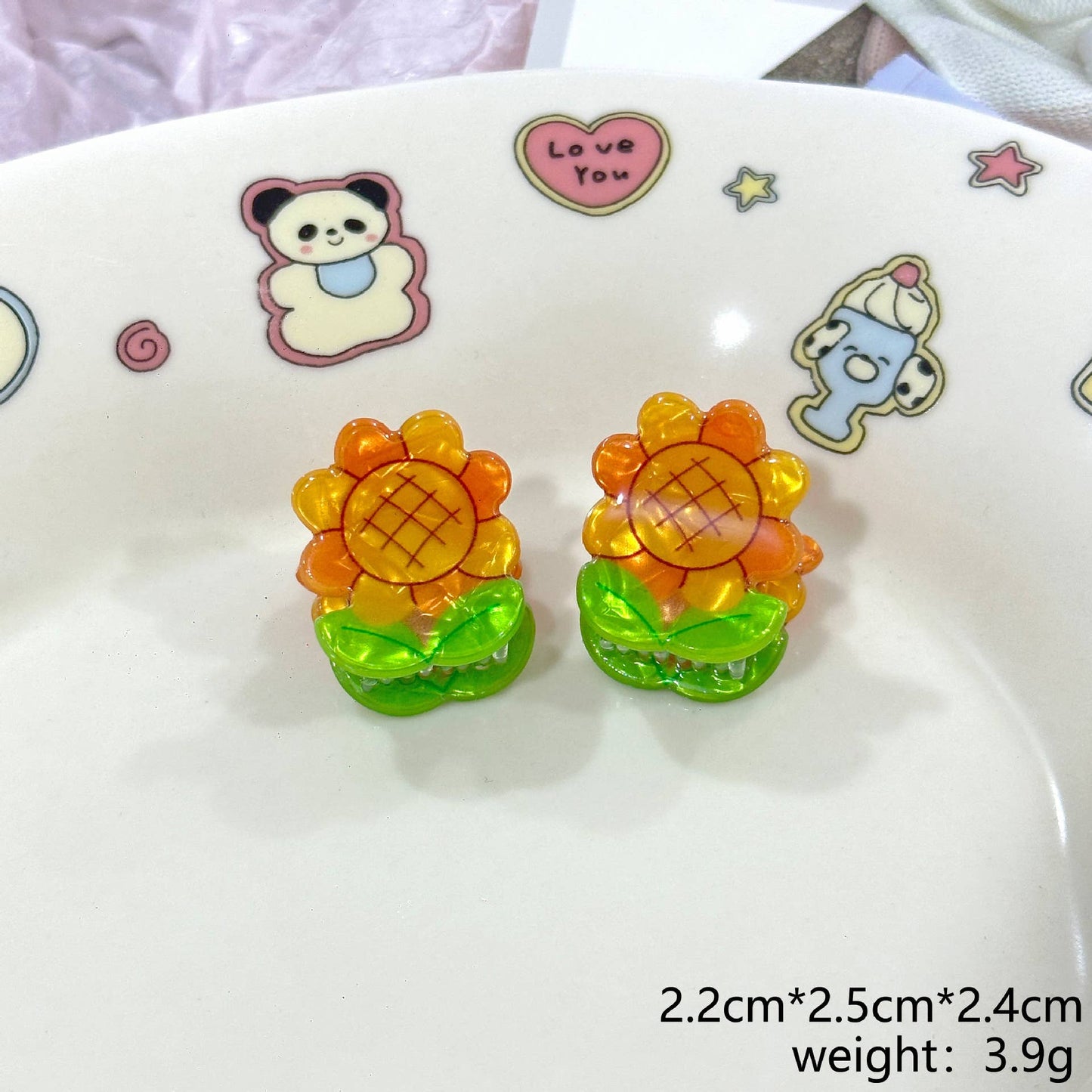 
                  
                    Mini Garden Hair Claws
                  
                