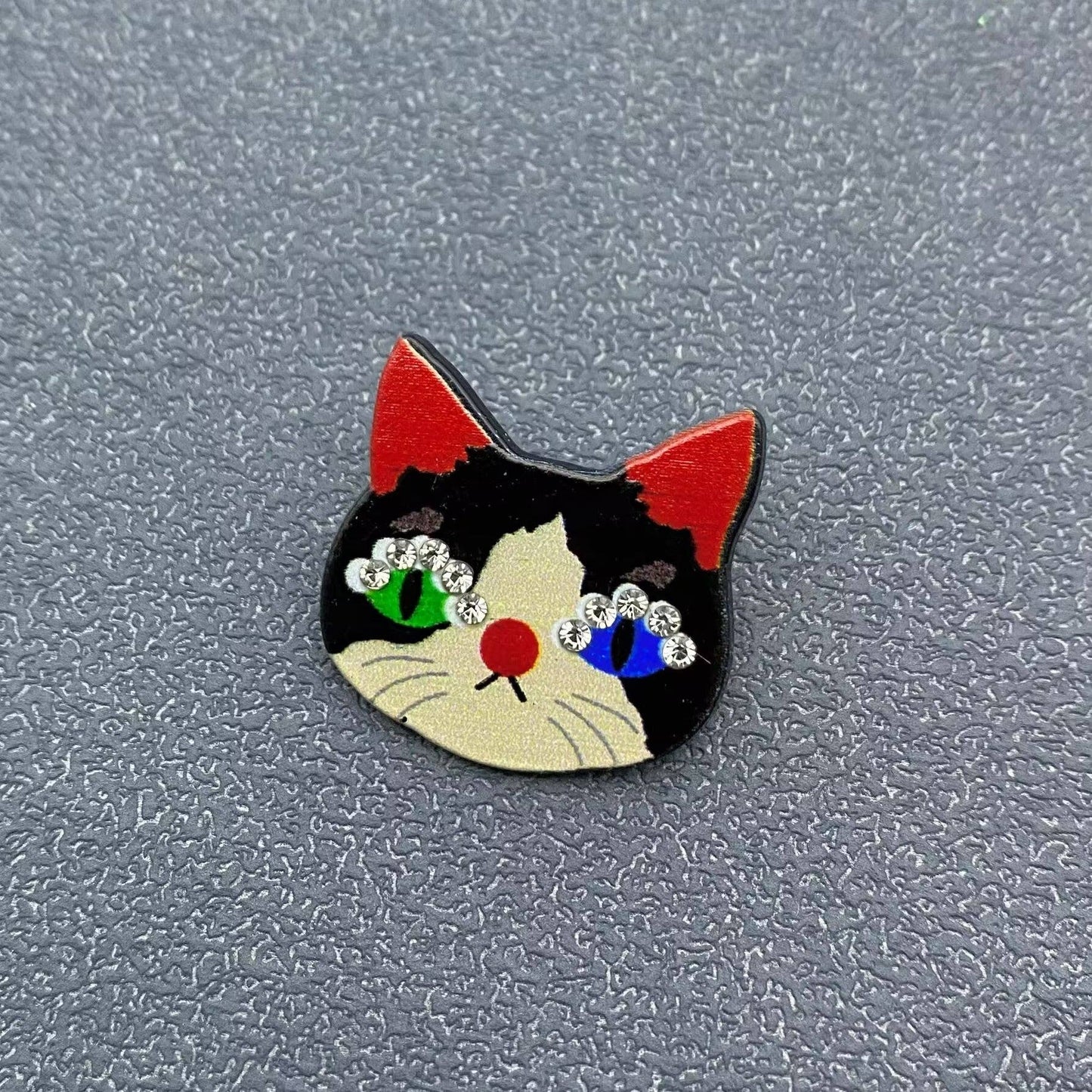 
                  
                    Colorful Cat Brooch
                  
                