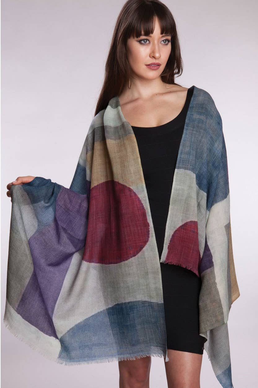 A fine wool shawl