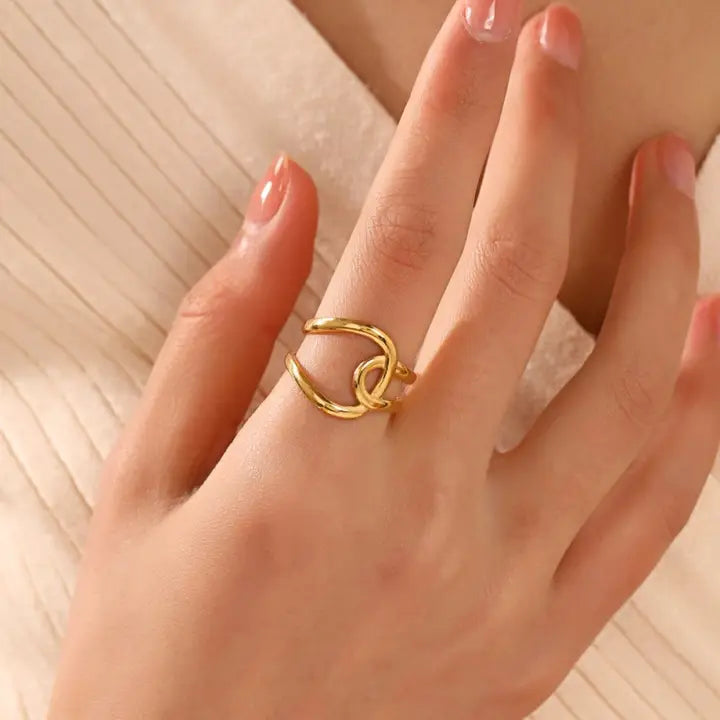Stirrup Adjustable Ring